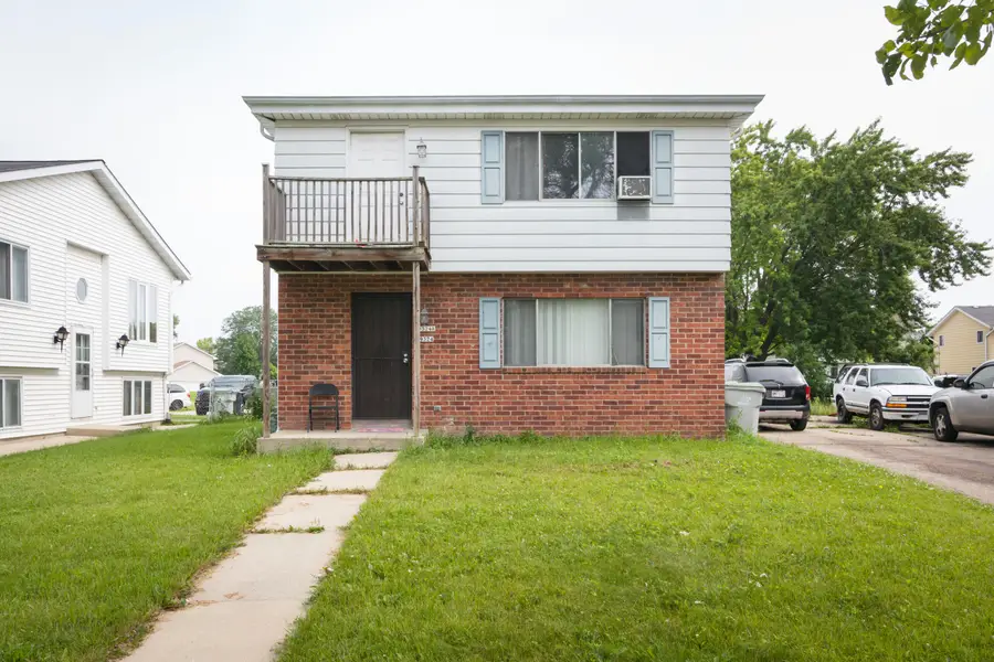 9324 W Allyn St, Milwaukee, WI 53224 - #2