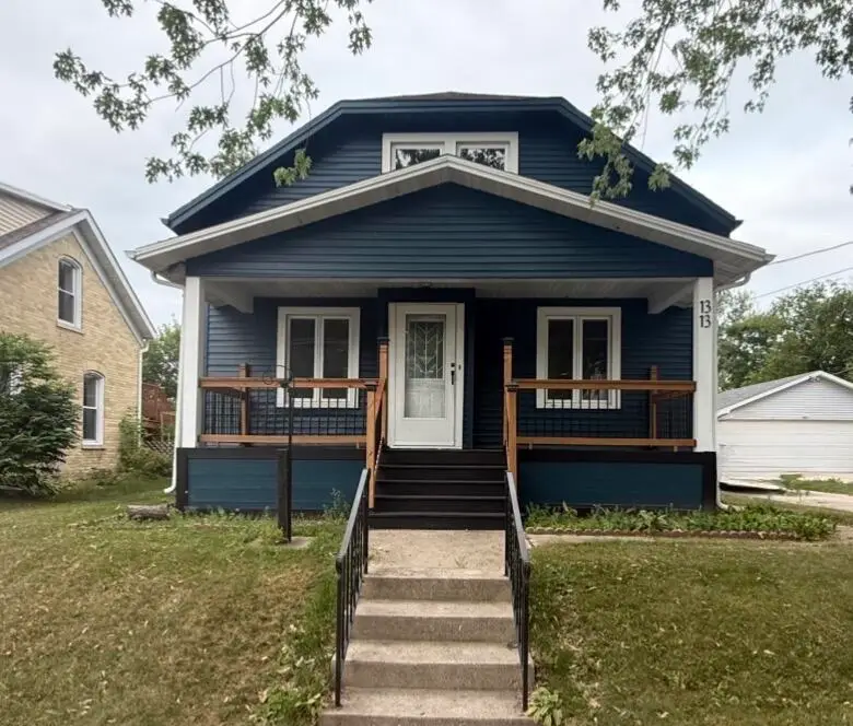 1313 S 13th St, Manitowoc, WI 54220 - #2