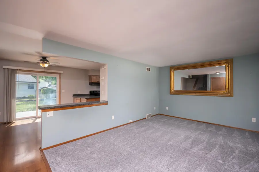 7601 S Manor Ave, Oak Creek, WI 53154 - #2
