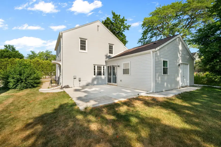 5818 Currant Ln, Greendale, WI 53219 - #3