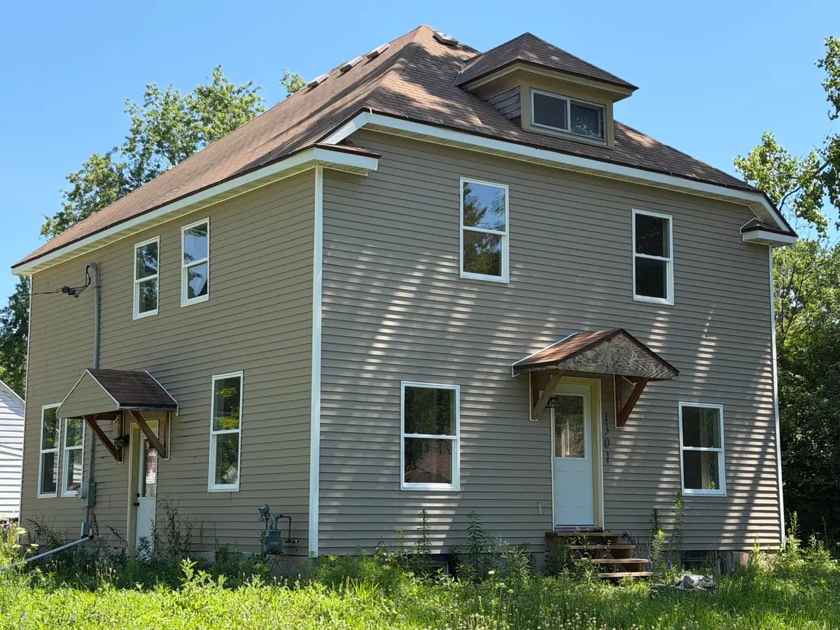1301 Garland St, Allouez, WI 54301 - #1