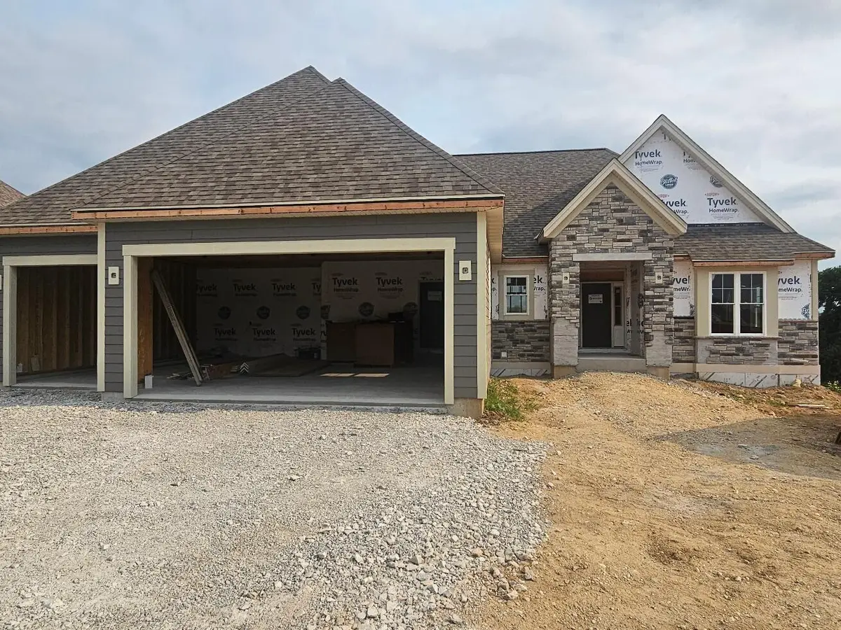 1607 Sauk Trl, Waukesha, WI 53189 - #1