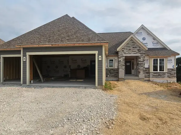 1607 Sauk Trl, Waukesha, WI 53189
