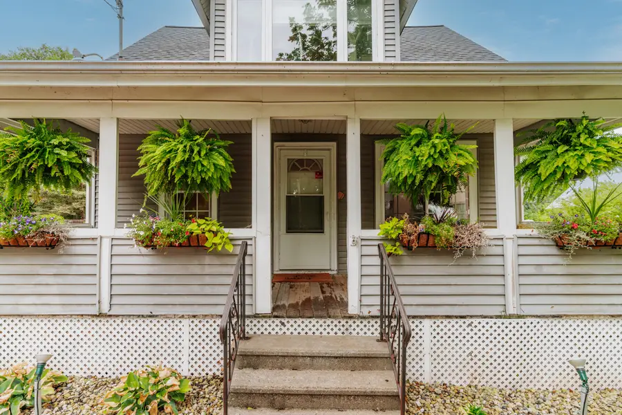 26114 W Loomis Rd, Wind Lake, WI 53185 - #3