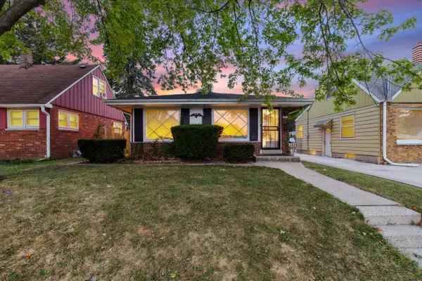 4929 N 89th St, Milwaukee, WI 53225