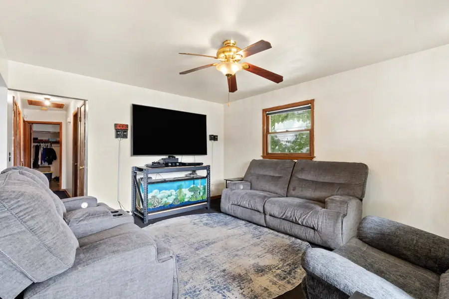 4929 N 89th St, Milwaukee, WI 53225 - #3