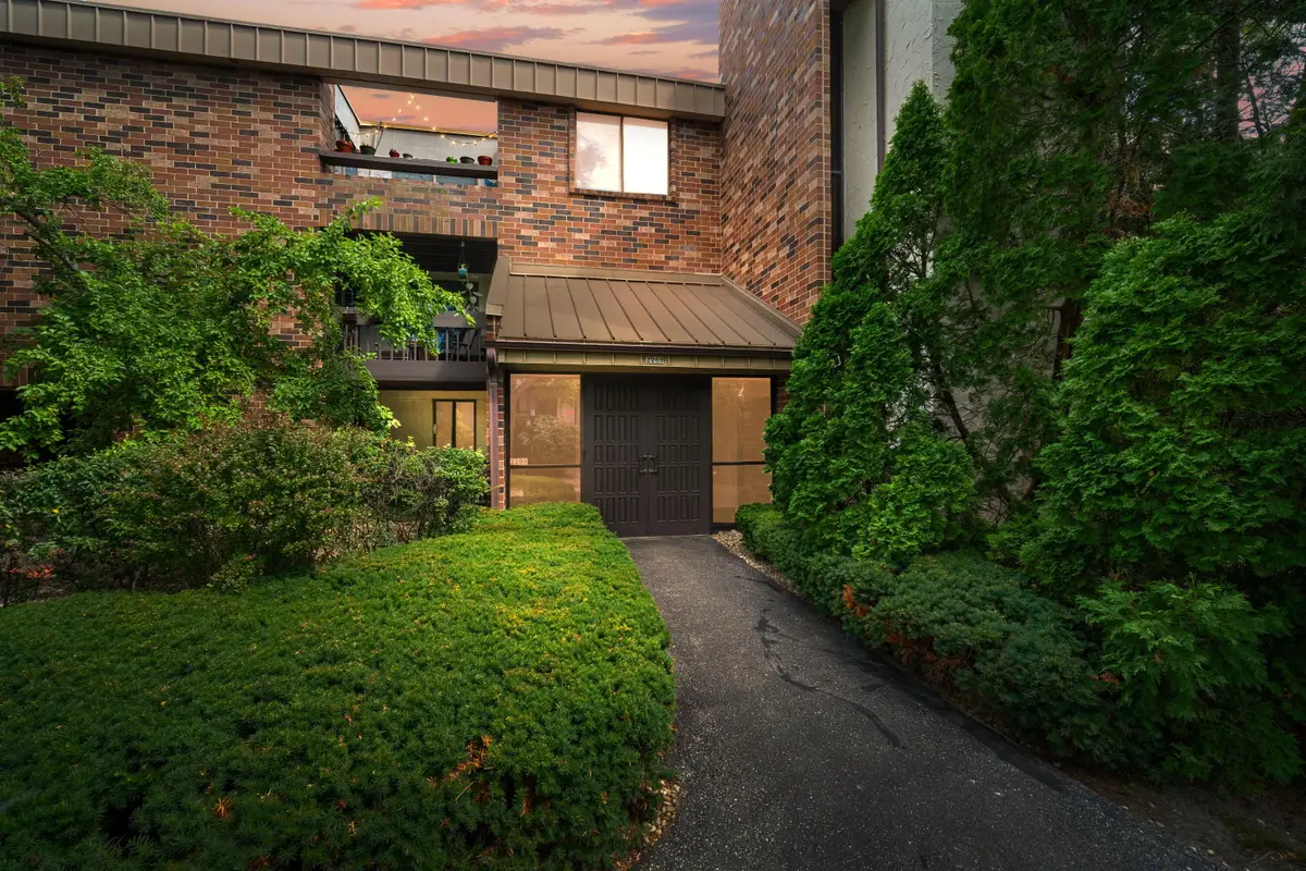 2200 W Good Hope Rd, Glendale, WI 53209 - #1