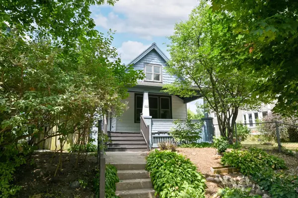 2525 N Pierce St, Milwaukee, WI 53212