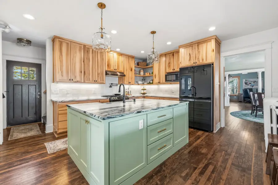 1615 Ulao Pkwy S, Grafton, WI 53024 - #3