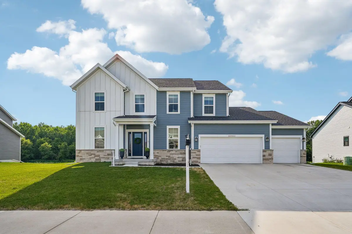 W242N5623 Peppertree Dr S, Sussex, WI 53089 - #1