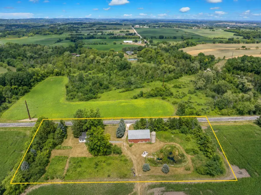 W6339 County Road V, Lyndon, WI 53011 - #3