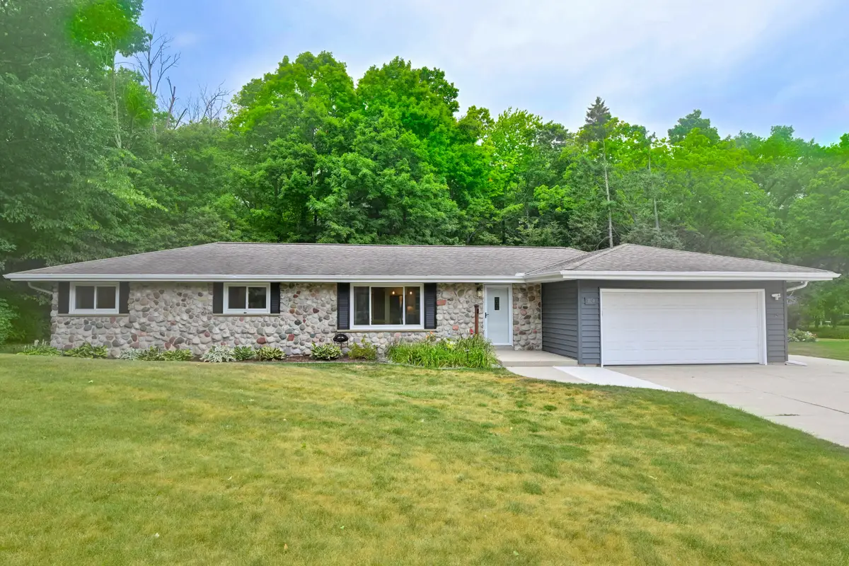 3059 S 149th St, New Berlin, WI 53151 - #1