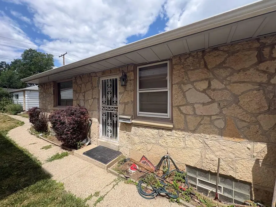 4343 N 68th St, Milwaukee, WI 53216 - #2
