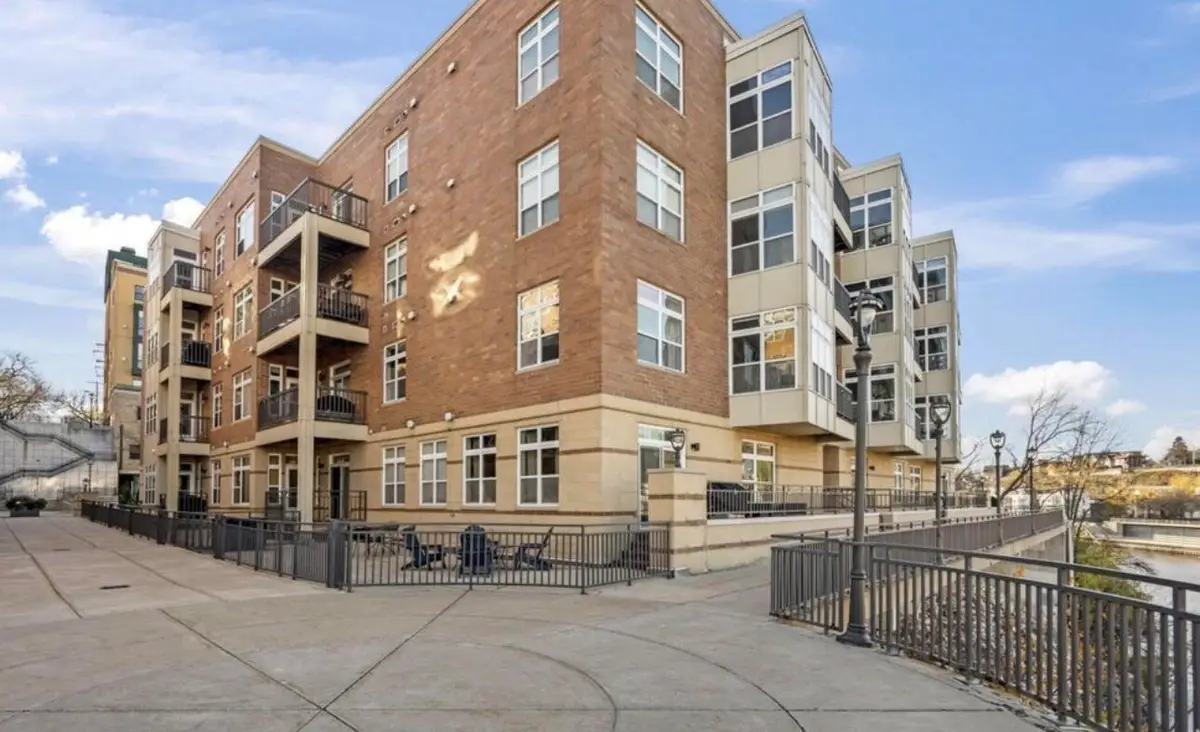 1905 N Water St, Milwaukee, WI 53202 - #1