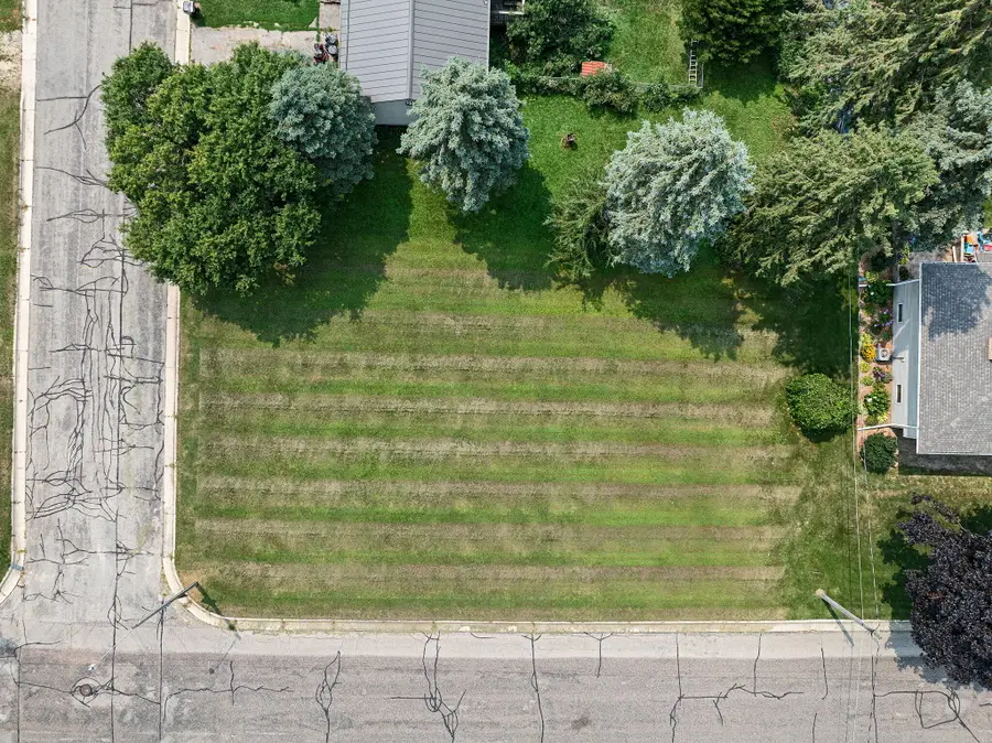 418 Monroe St E, Caledonia, MN 55921 - #3