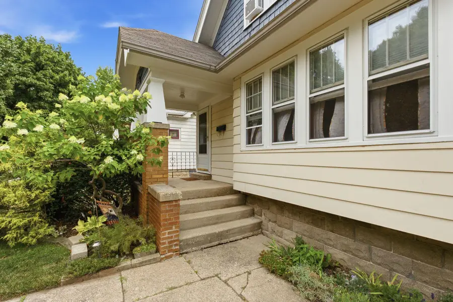 4838 N 71st St, Milwaukee, WI 53218 - #3