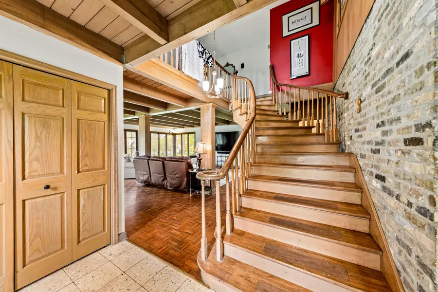 825 Lone Tree Rd, Elm Grove, WI 53122 - #3