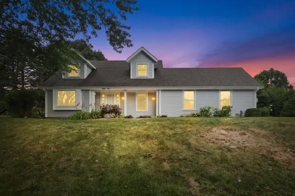 10229 N Concord Dr, Mequon, WI 53097