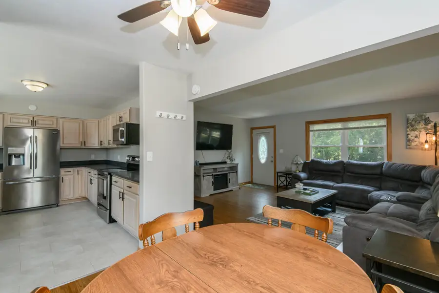 8991 S 29th St, Franklin, WI 53132 - #2