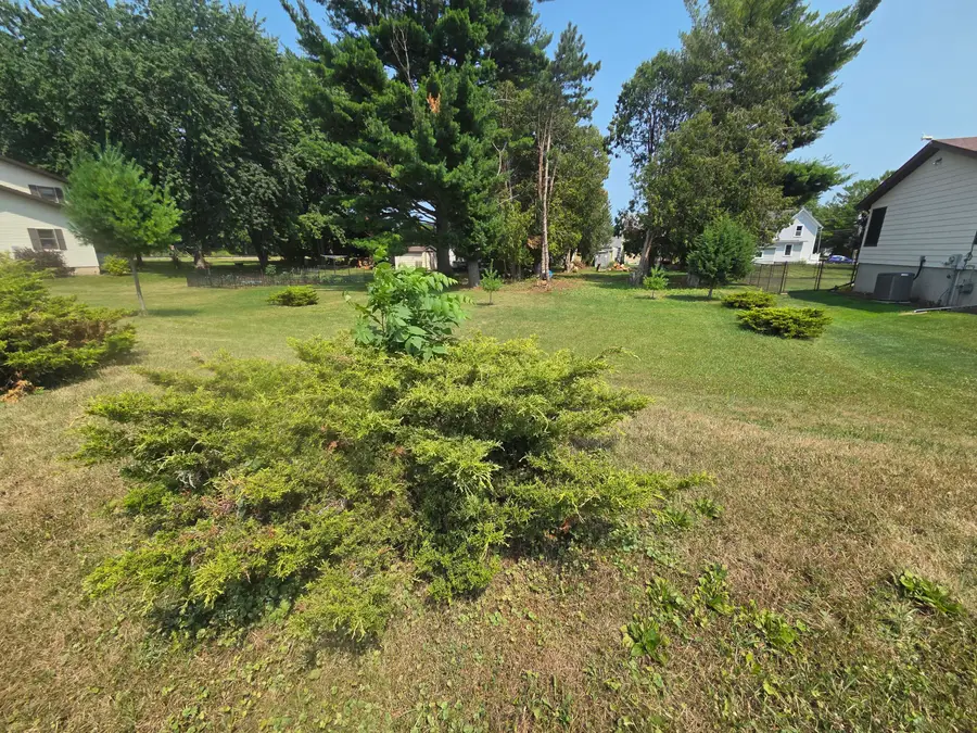 409 Clinton St, Horicon, WI 53032 - #3