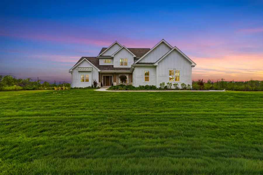 14141 N Lake Shore Dr, Mequon, WI 53097 - #2