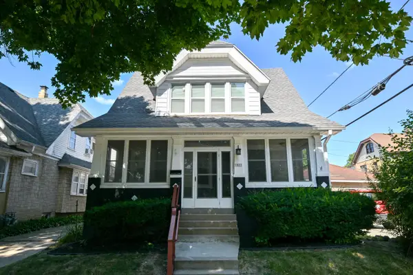 1633 N 59th St, Milwaukee, WI 53208
