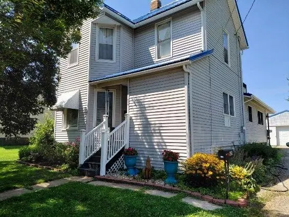 624 E Decker St, Viroqua, WI 54665 - #1