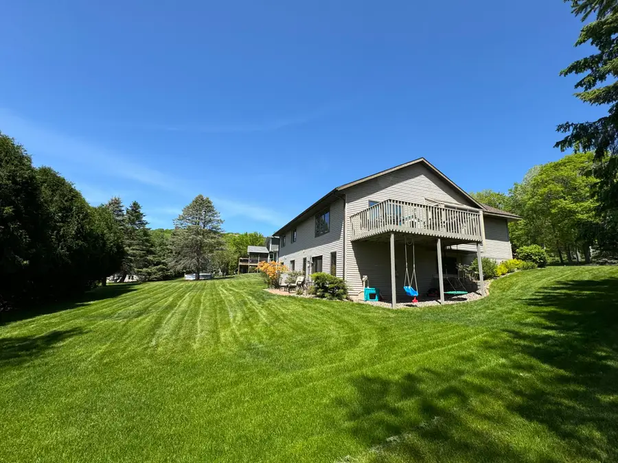 209 Larkspur Ln E, Onalaska, WI 54650 - #3