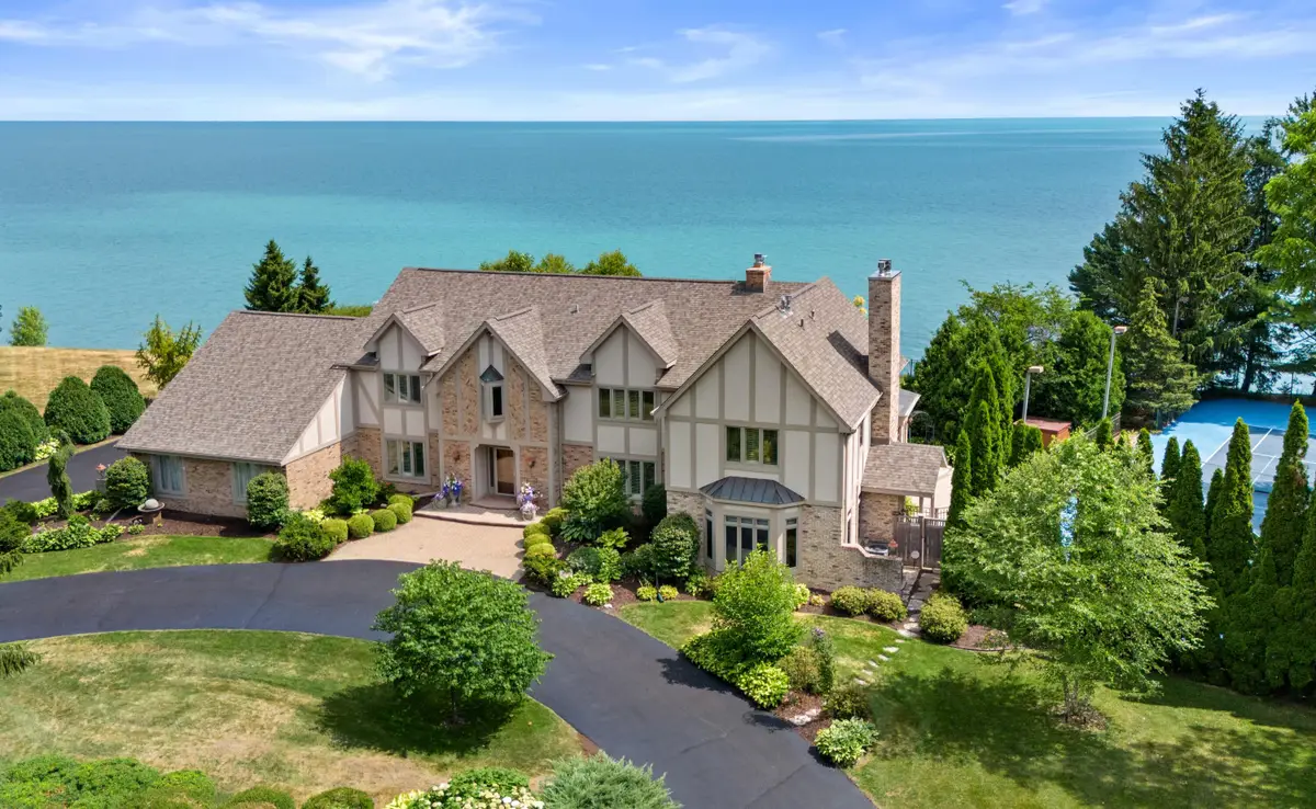 704 Waters Edge Rd, Caledonia, WI 53402 - #1