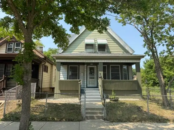 3257 N 25th St, Milwaukee, WI 53206