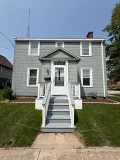 2702 Wollmer St, Manitowoc, WI 54220