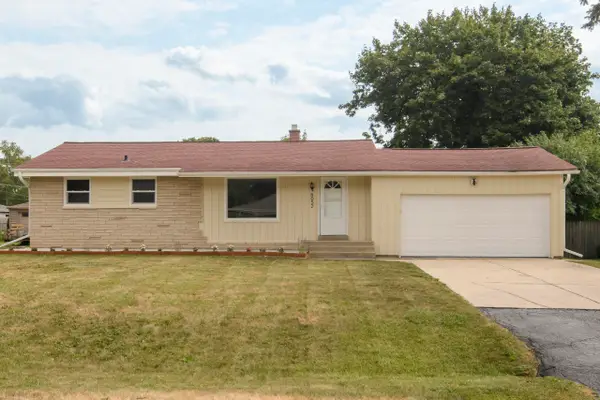 8052 N 65th St, Brown Deer, WI 53223