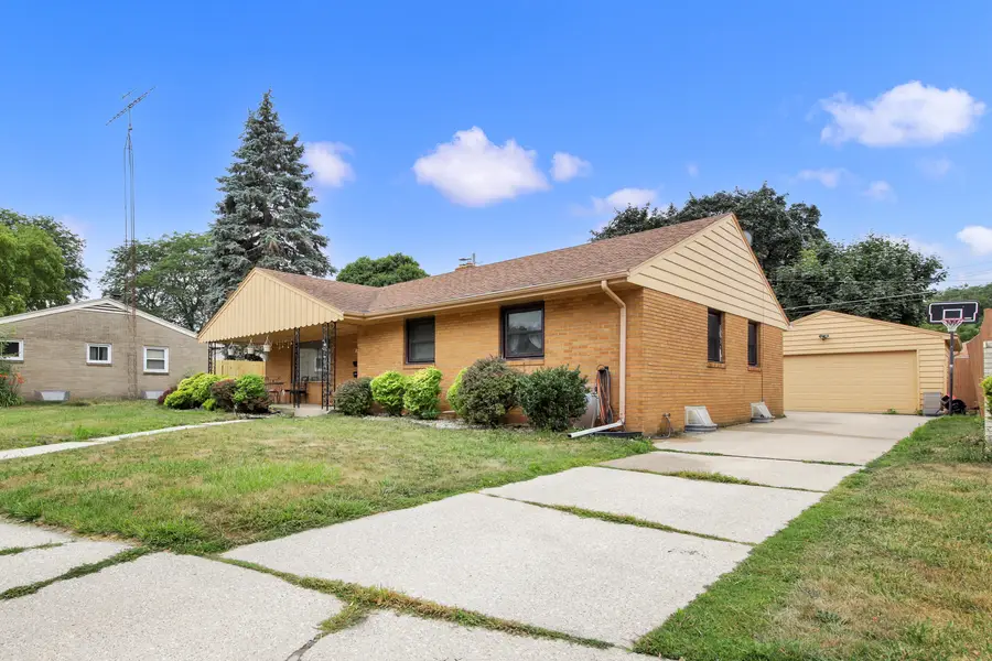 3446 Stratford Ave, Racine, WI 53402 - #3