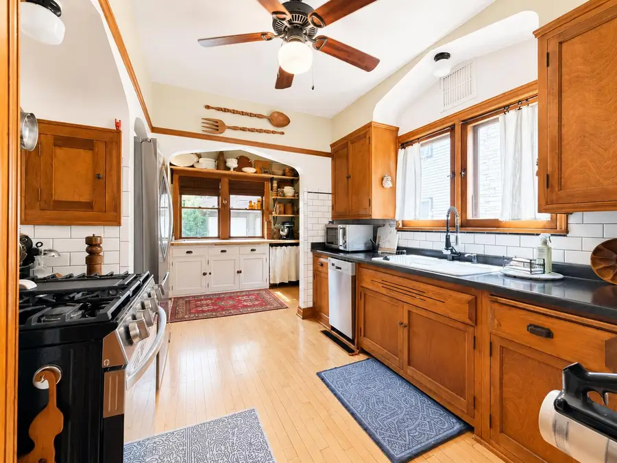 3222 N 49th St, Milwaukee, WI 53216 - #3