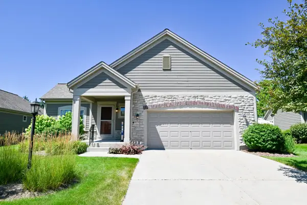W179N11493 Blackstone Cir, Germantown, WI 53022