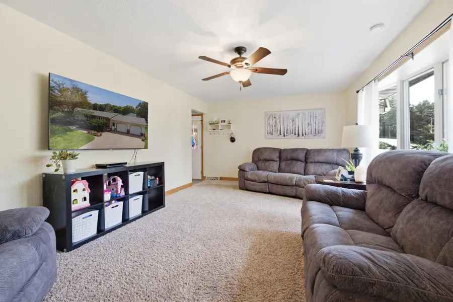 675 Oak Lane Dr, Arcadia, WI 54612 - #3