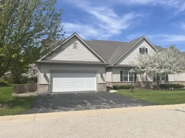 1793 Cedar Ridge Dr, Slinger, WI 53086