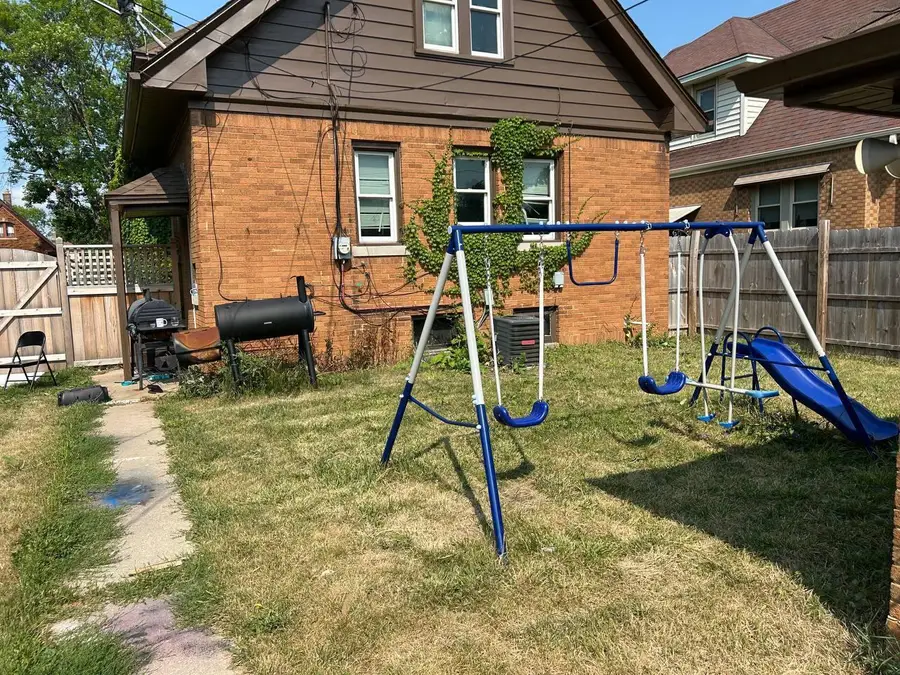 4186 N 15th St, Milwaukee, WI 53209 - #2