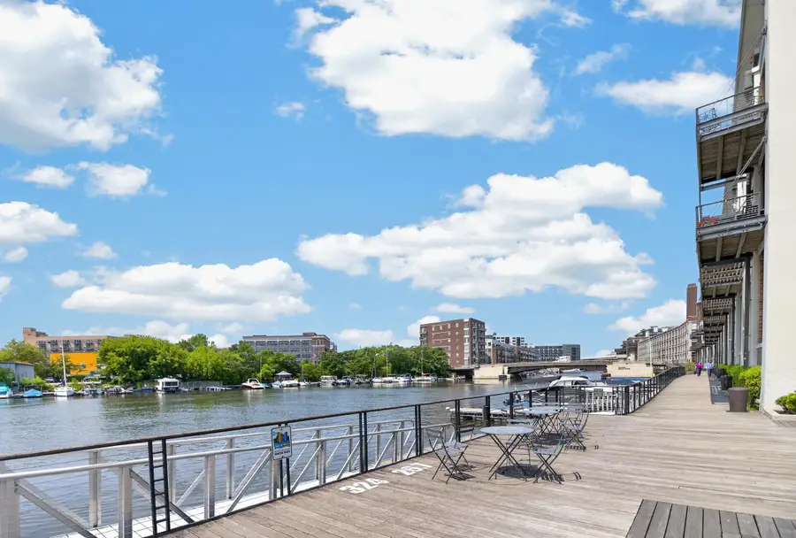 311 E Erie St, Milwaukee, WI 53202 - #2