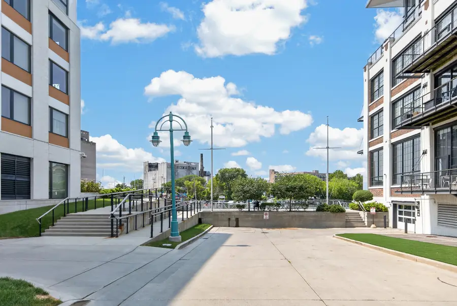 311 E Erie St, Milwaukee, WI 53202 - #3