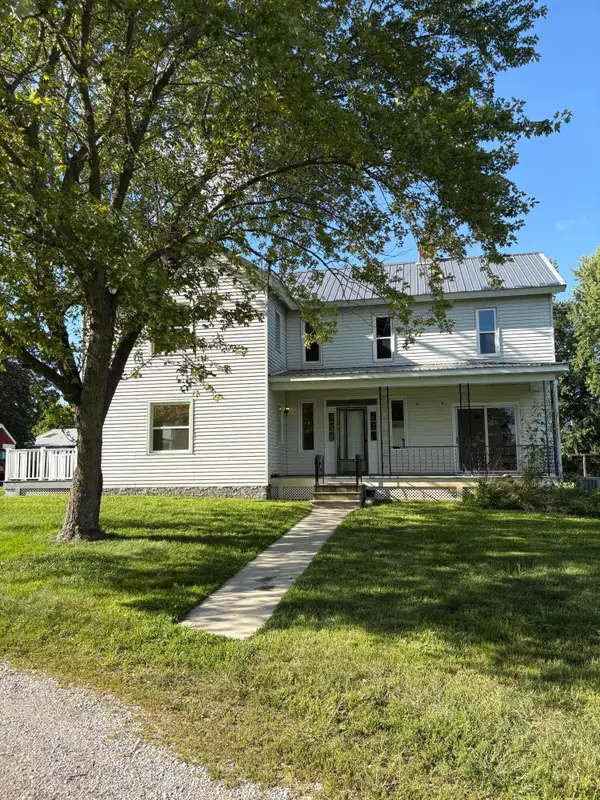 35324 110th St, Twin Lakes, WI 53181