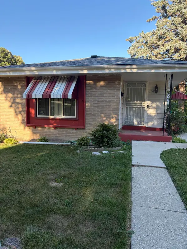 5718 N 74th St, Milwaukee, WI 53210