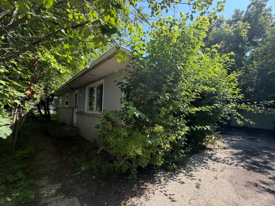 10628 S Austin St, Oak Creek, WI 53154 - #2
