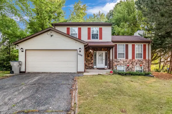 6908 W Marine Ct, Milwaukee, WI 53223
