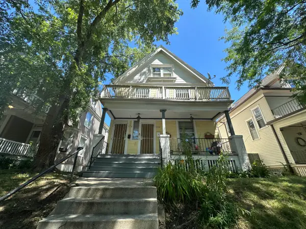 3032 N Booth St, Milwaukee, WI 53212