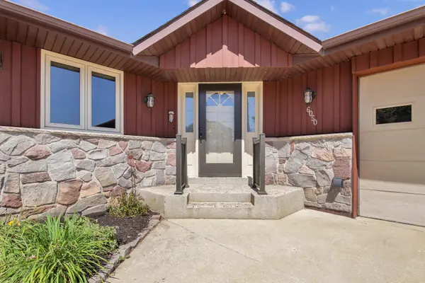 6050 Mill St, Lyons, WI 53105