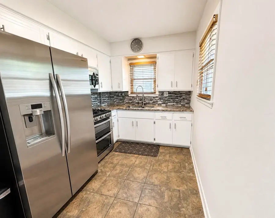 700 Menomonee Ave, South Milwaukee, WI 53172 - #2
