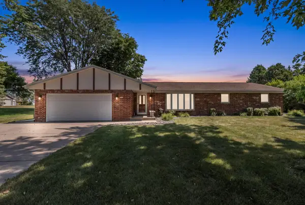 4112 Mueller Dr, Hartford, WI 53027
