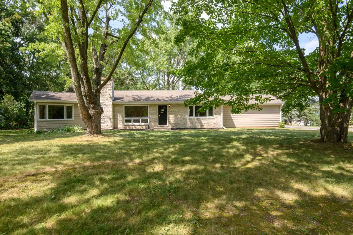 S38W31714 Wern Way, Genesee, WI 53189 - #1