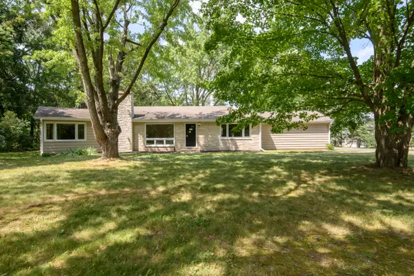 S38W31714 Wern Way, Genesee, WI 53189